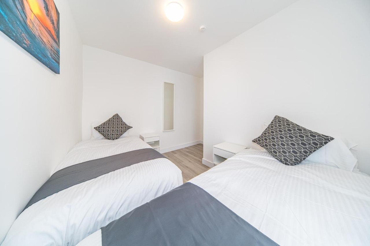 Holiday home Hosted By Ryan - Huge 5 Bedroom House Liverpool